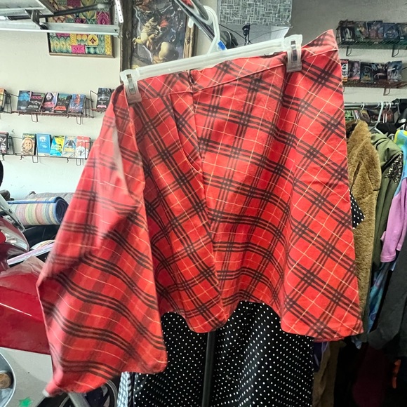 Tuesday Bassen Plaid Crop Top and skirt set NEW 5X - Picture 6 of 6